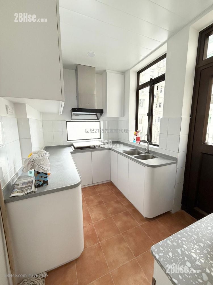 5-7 Belfran Road Rental 4 Bedrooms , 3 Bathrooms 1,679 ft²