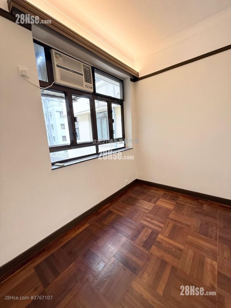 5-7 Belfran Road Rental 4 Bedrooms , 3 Bathrooms 1,679 ft²