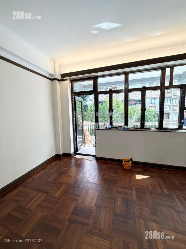 5-7 Belfran Road Rental 4 Bedrooms , 3 Bathrooms 1,679 ft²