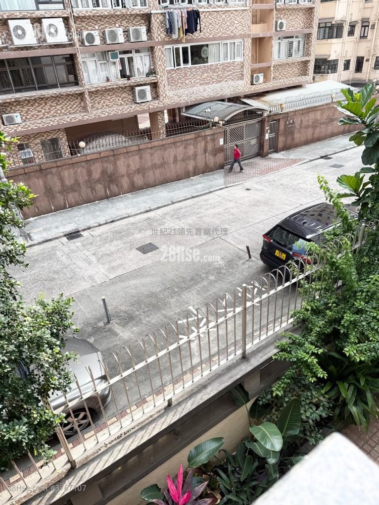 5-7 Belfran Road Rental 4 Bedrooms , 3 Bathrooms 1,679 ft²