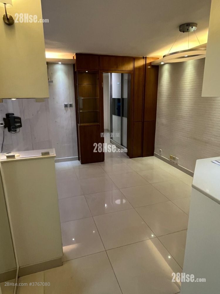 Mei Foo Sun Chuen Sell 2 Bedrooms 553 ft²