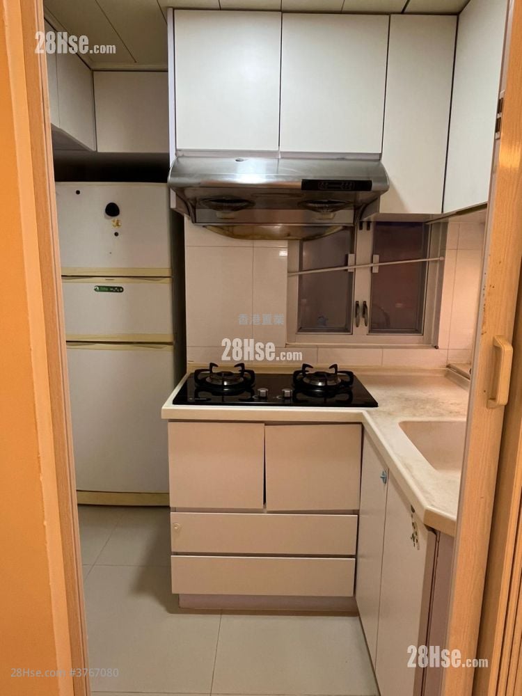 Mei Foo Sun Chuen Sell 2 Bedrooms 553 ft²