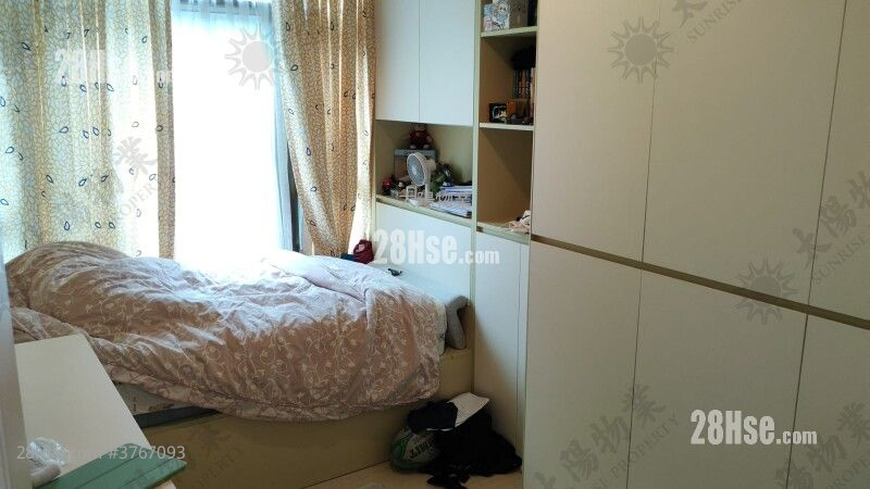 Royal Peninsula Sell 4 Bedrooms 1,051 ft²