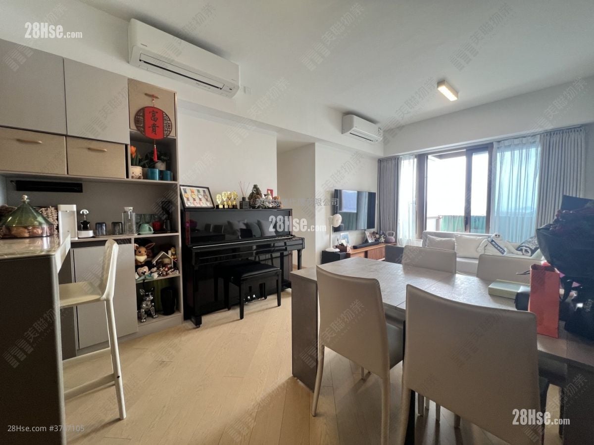 Lp10 Sell 3 Bedrooms 880 ft²