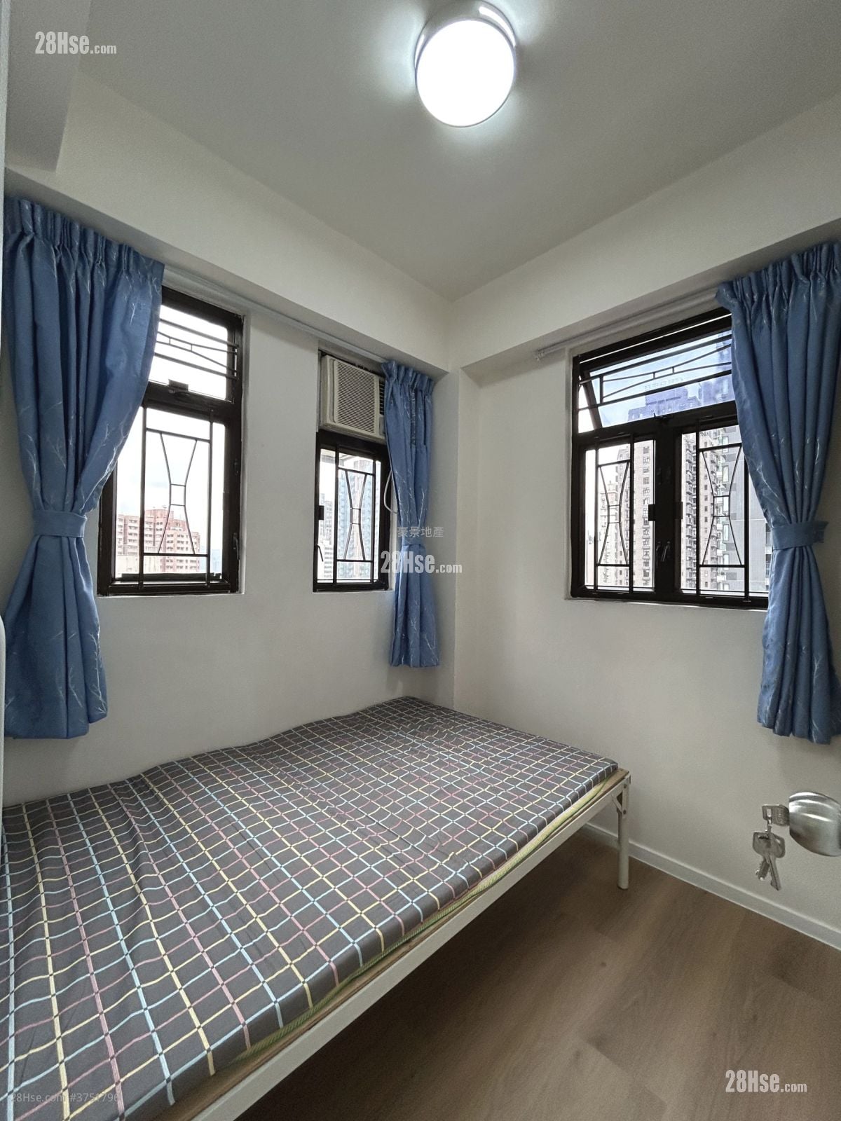 仁福大厦 租盘 2 房 , 1 浴室 278 平方尺