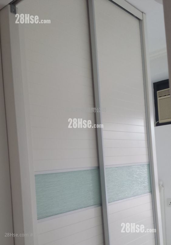 bedroom 2: Jubilant Place Sell 4 Bedrooms , 2 Bathrooms 775 ft²