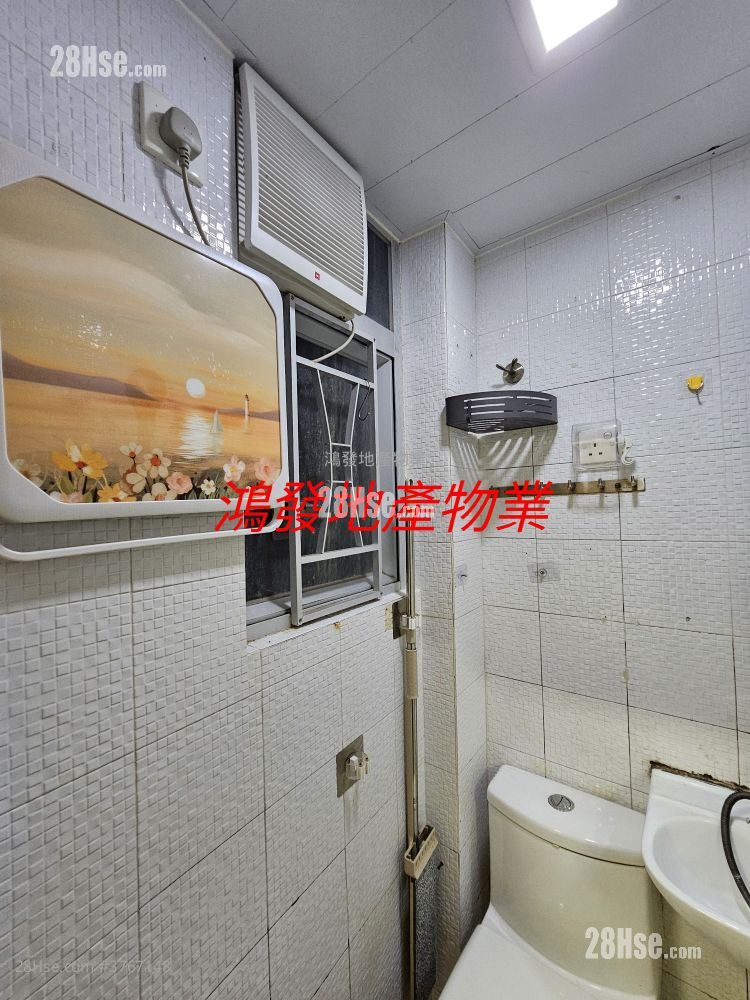 King Wong Building Sell 2 Bedrooms , 1 Bathroom 179 ft²