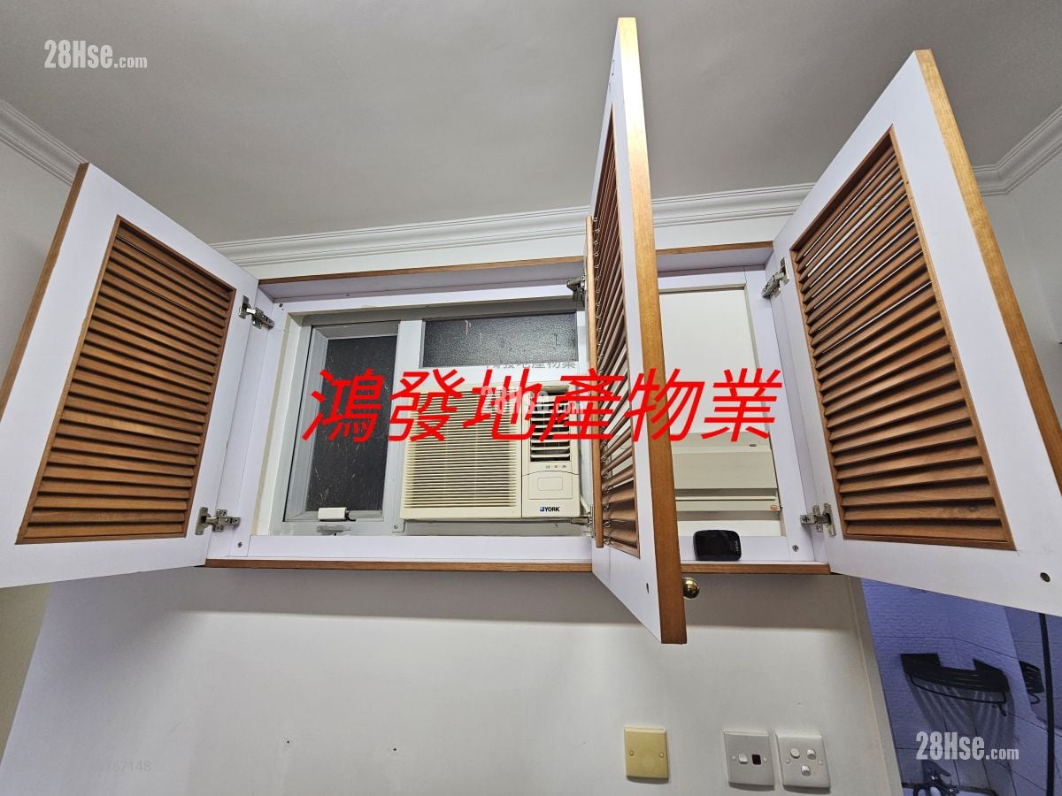 King Wong Building Sell 2 Bedrooms , 1 Bathroom 179 ft²