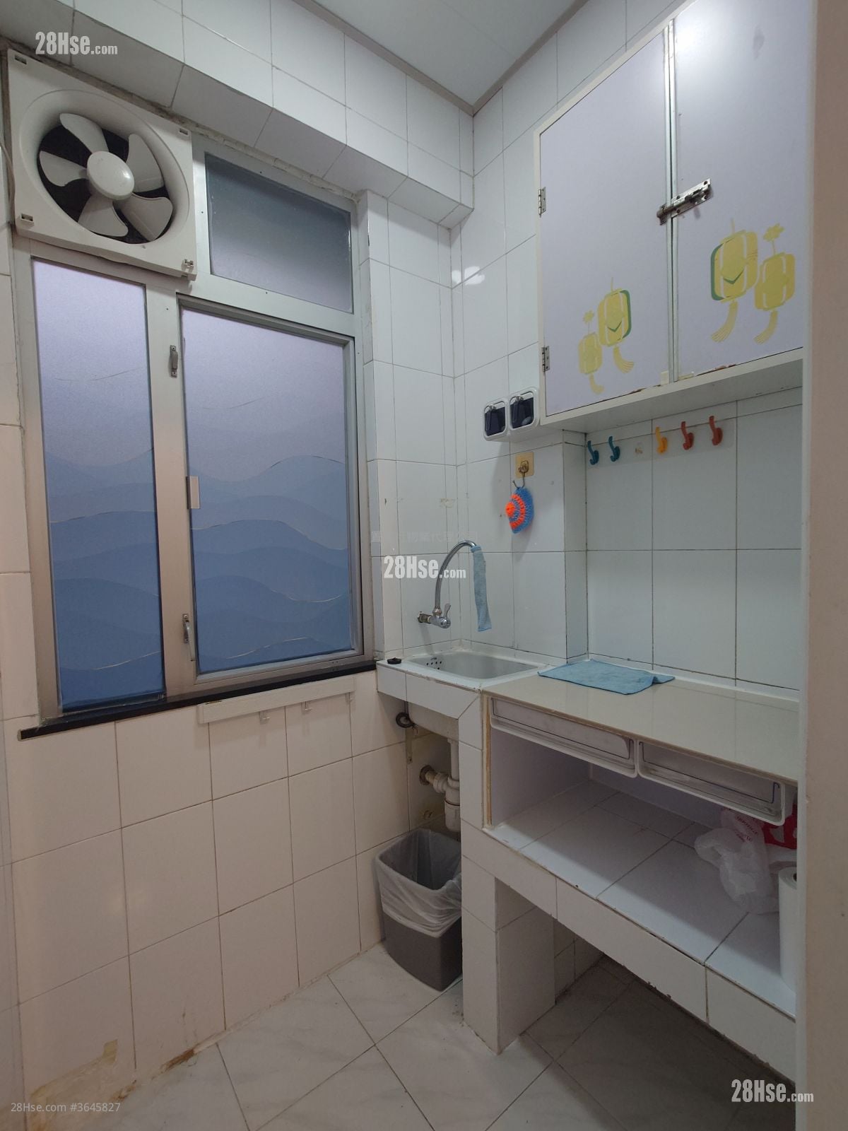 唐樓 租盤 2 房 280 平方呎