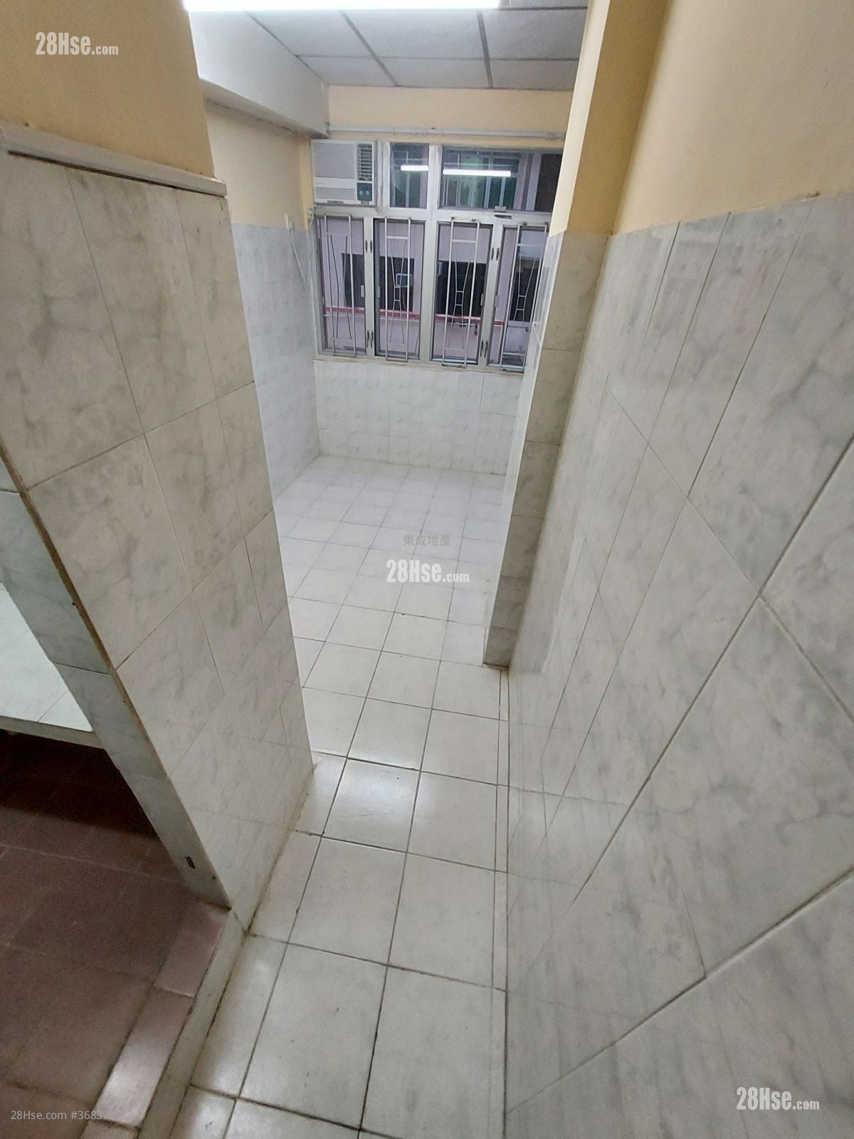19 Pak Tai Street Rental Studio , 1 Bathroom 120 ft²