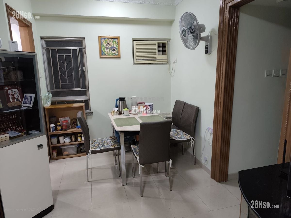 嘉湖山庄 售盘 3 房 , 2 浴室 630 平方尺