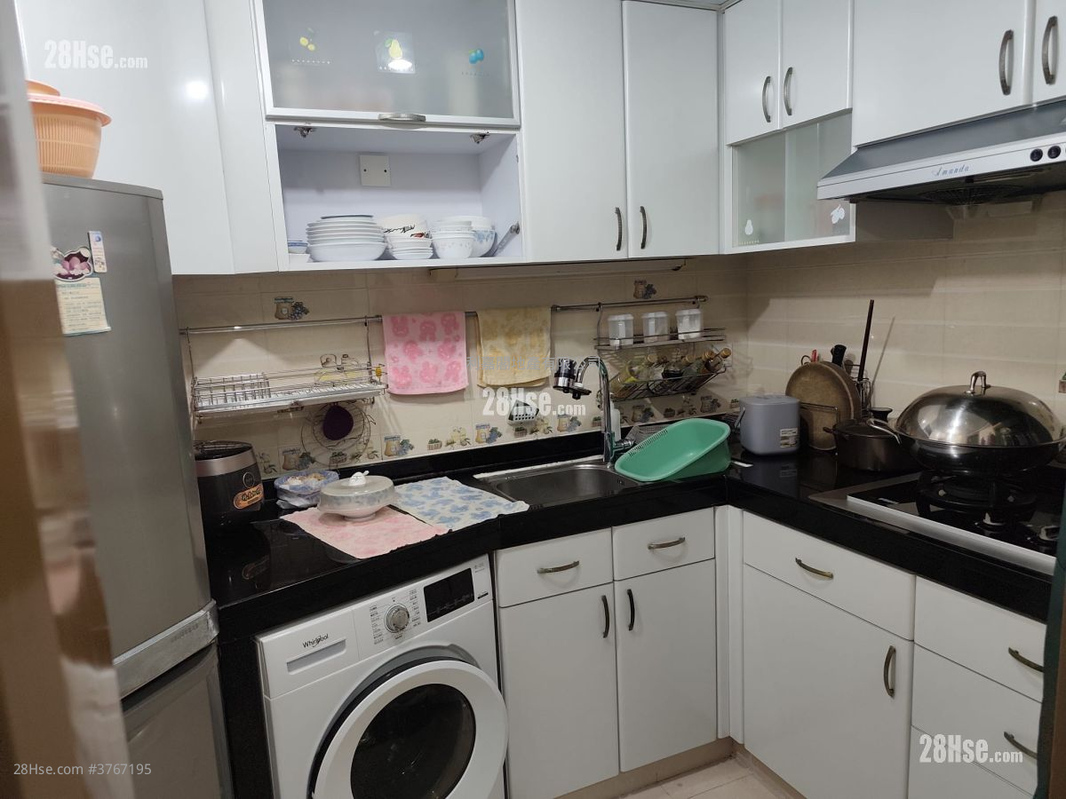 嘉湖山庄 售盘 3 房 , 2 浴室 630 平方尺