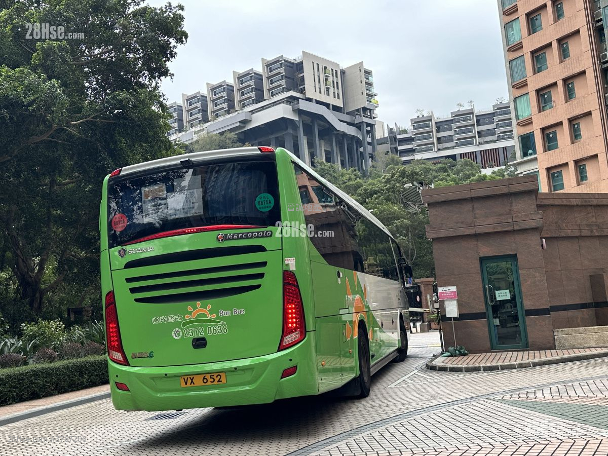 Palatial Coast Sell 4 Bedrooms , 2 Bathrooms 883 ft²