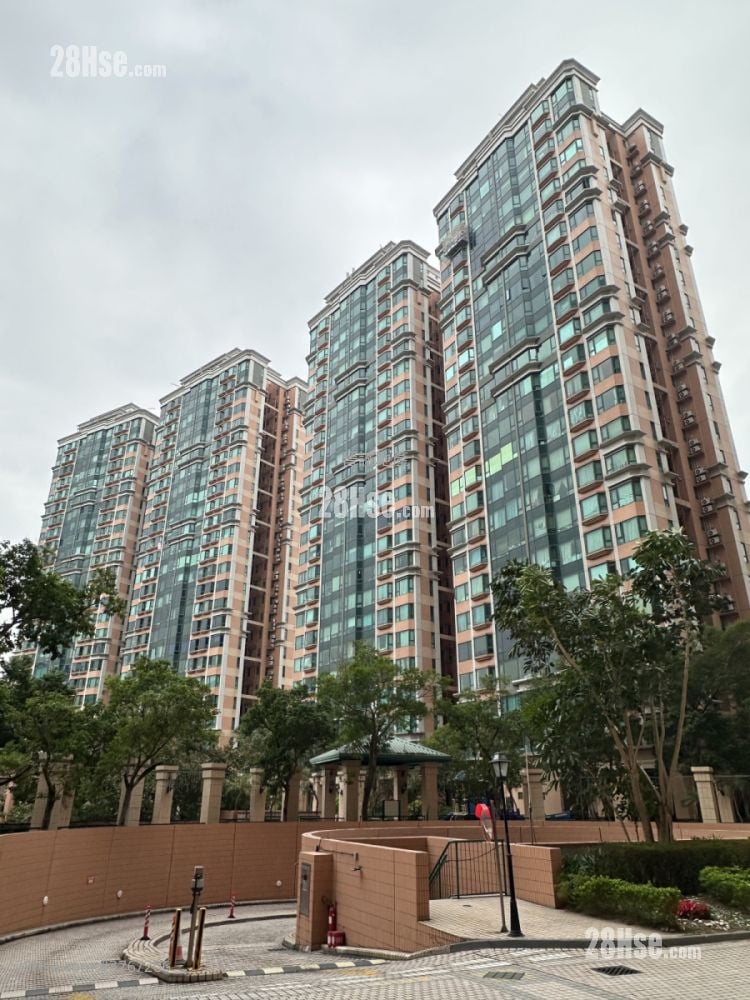 Palatial Coast Sell 4 Bedrooms , 2 Bathrooms 883 ft²