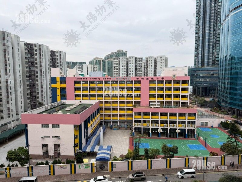 Whampoa Garden Sell 3 Bedrooms 765 ft²