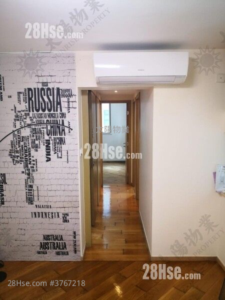 Harbour Place Sell 3 Bedrooms 589 ft²