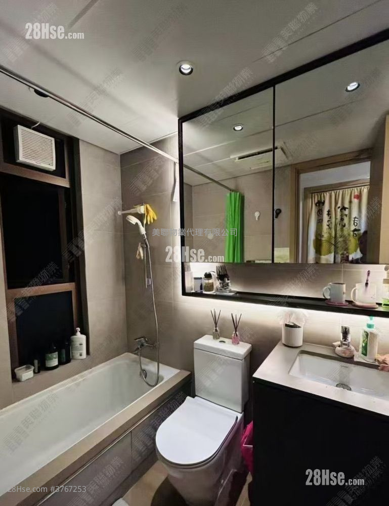 Lp6 Sell 2 Bedrooms , 1 Bathroom 571 ft²