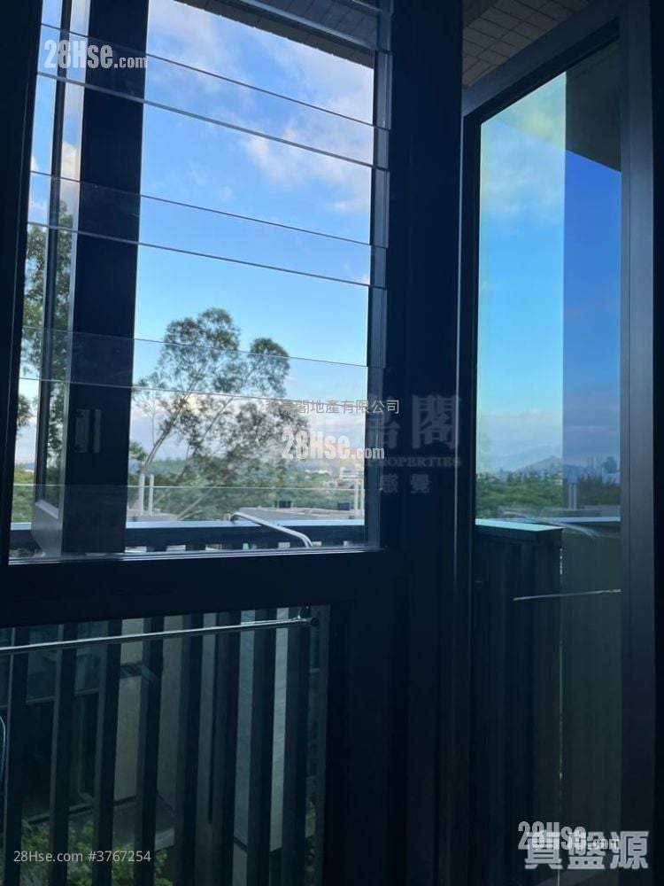 Wetland Seasons Park Sell 3 Bedrooms , 1 Bathroom 538 ft²