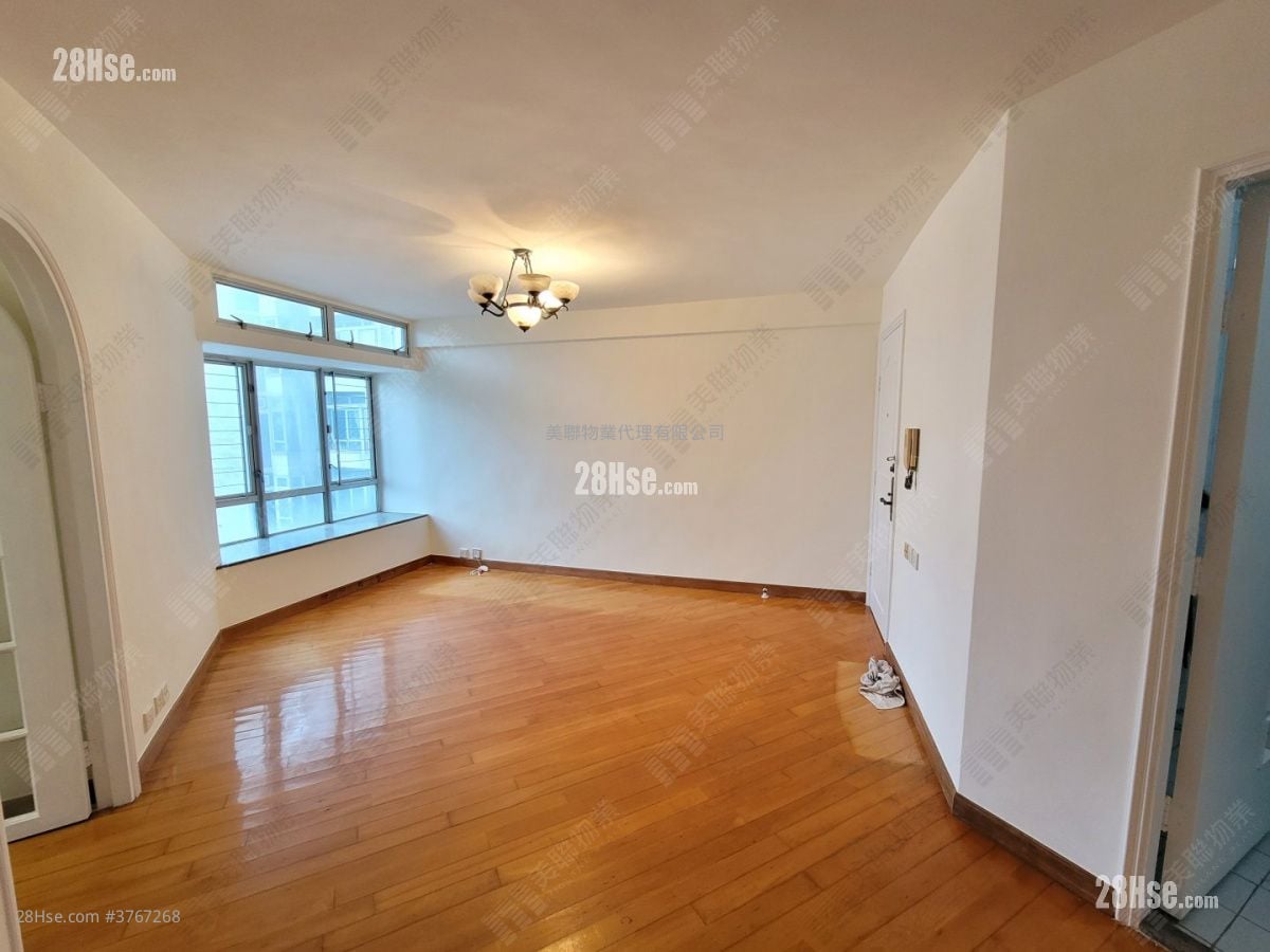 Laguna City Sell 3 Bedrooms , 2 Bathrooms 687 ft²