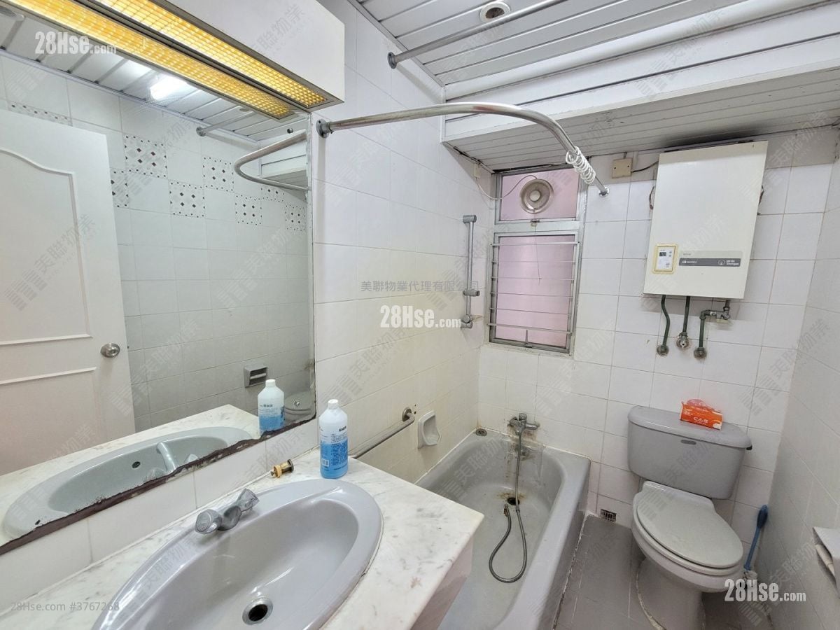 Laguna City Sell 3 Bedrooms , 2 Bathrooms 687 ft²