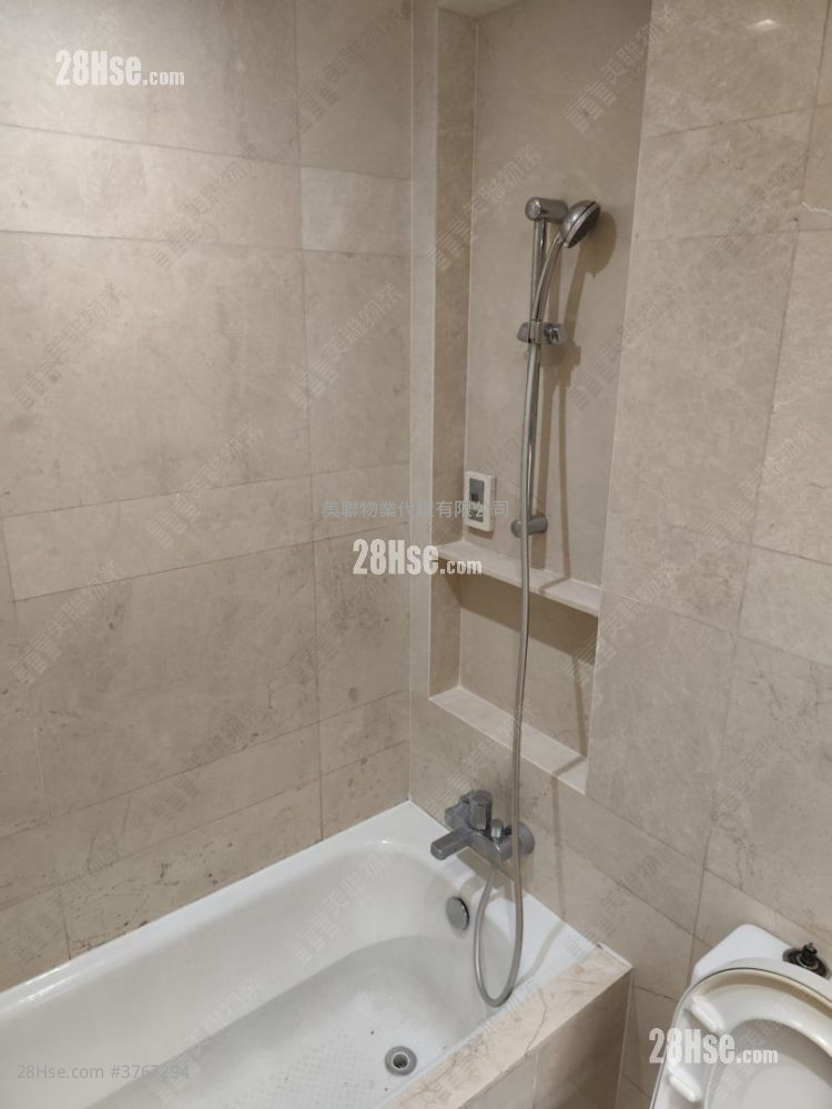 现崇山 售盘 3 房 , 2 浴室 828 平方尺