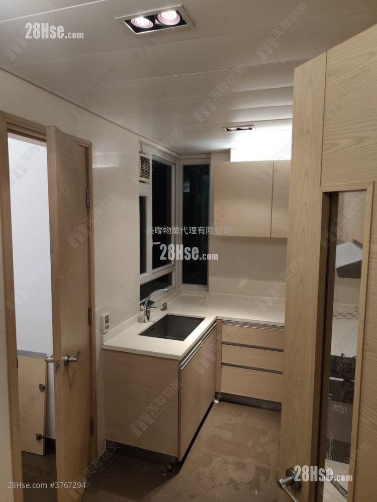 现崇山 售盘 3 房 , 2 浴室 828 平方尺