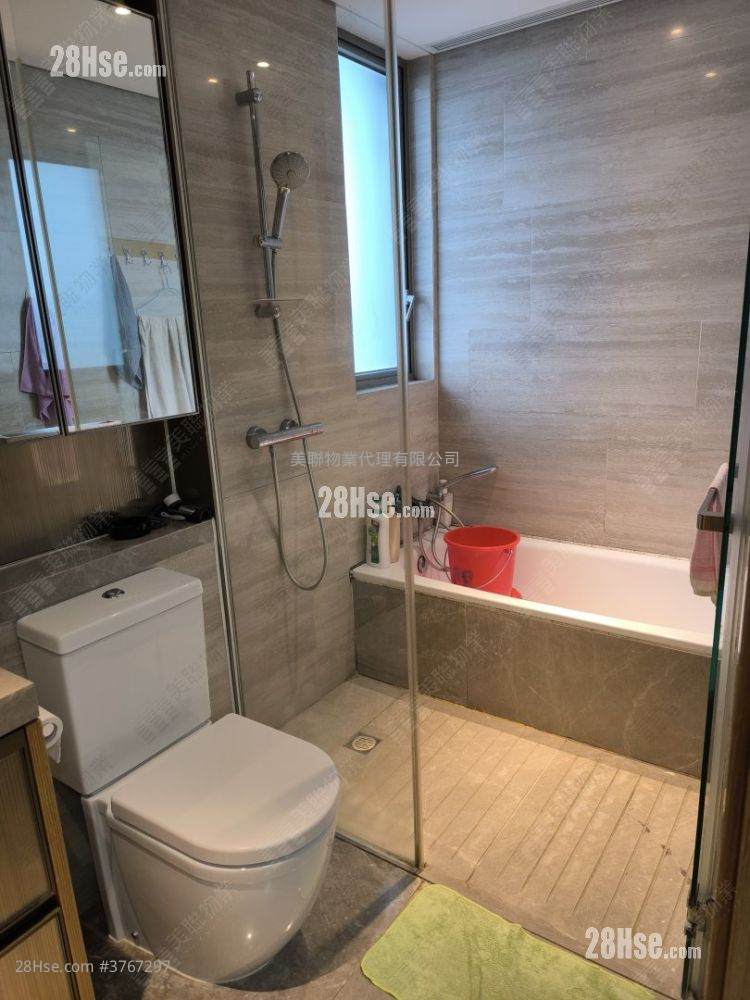 Peninsula East Sell 3 Bedrooms , 2 Bathrooms 959 ft²