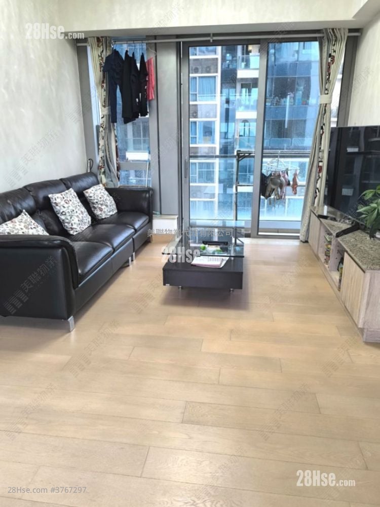 Peninsula East Sell 3 Bedrooms , 2 Bathrooms 959 ft²