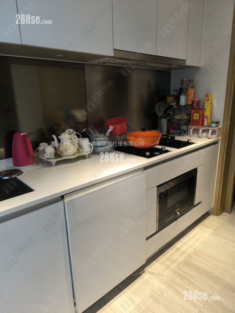 Peninsula East Sell 3 Bedrooms , 2 Bathrooms 959 ft²