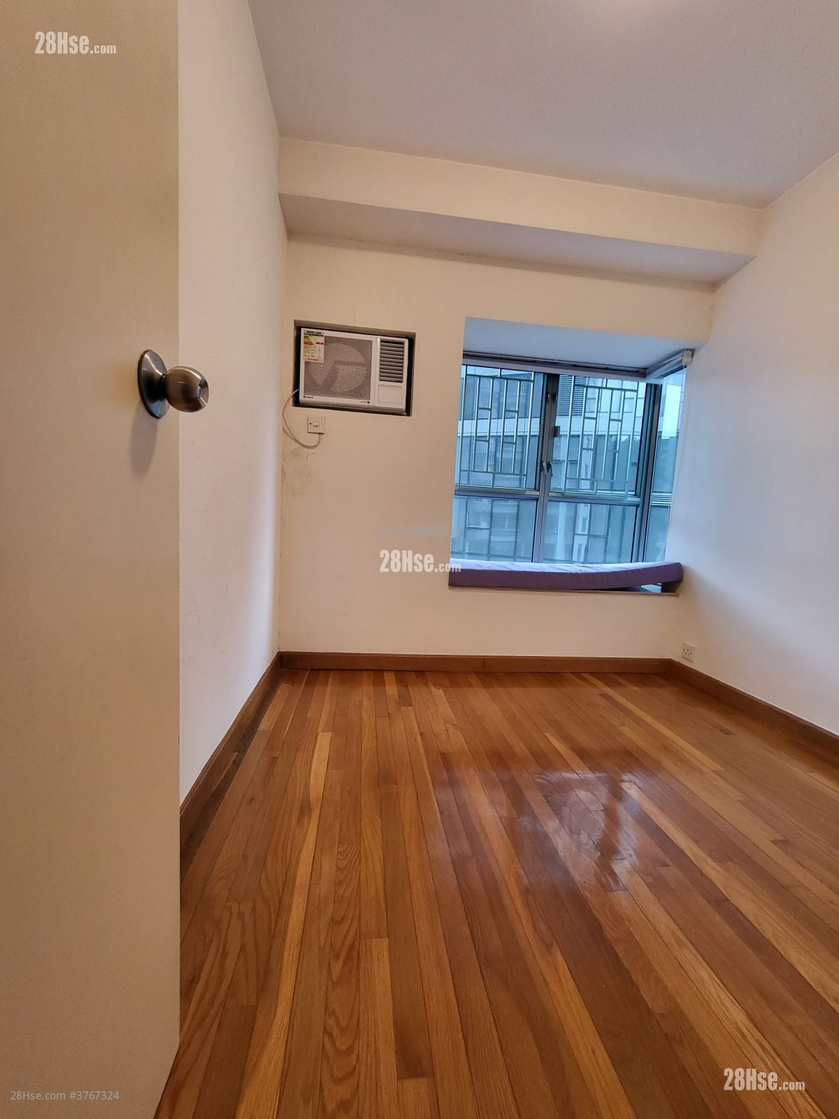 The Floridian Sell 3 Bedrooms , 2 Bathrooms 850 ft²