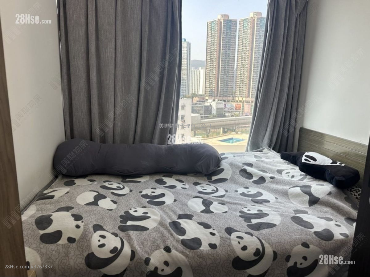 The Parkville Sell 3 Bedrooms , 2 Bathrooms 745 ft²