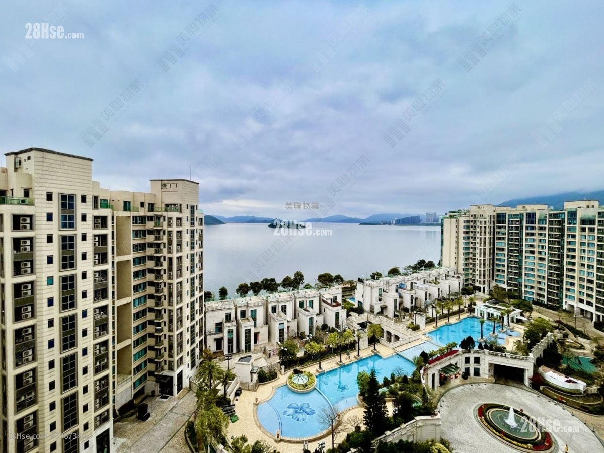 Mayfair By The Sea Sell 4 Bedrooms , 3 Bathrooms 1,252 ft²