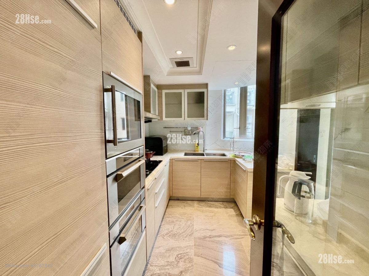 Mayfair By The Sea Sell 4 Bedrooms , 3 Bathrooms 1,252 ft²