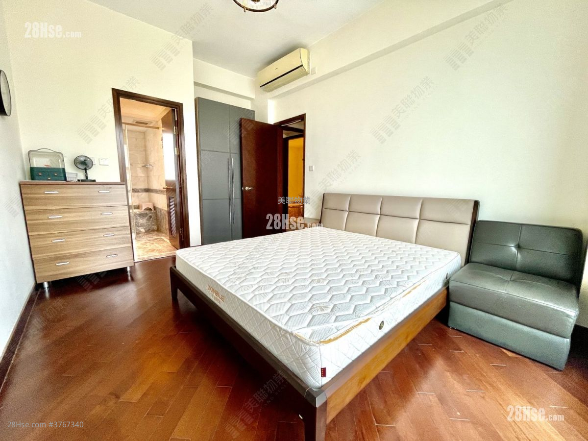 Mayfair By The Sea Sell 4 Bedrooms , 3 Bathrooms 1,252 ft²