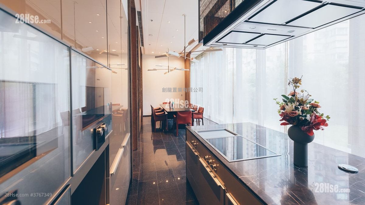 Eight Kwai Fong Happy Valley 租盘 1 房 , 1 浴室 402 平方尺