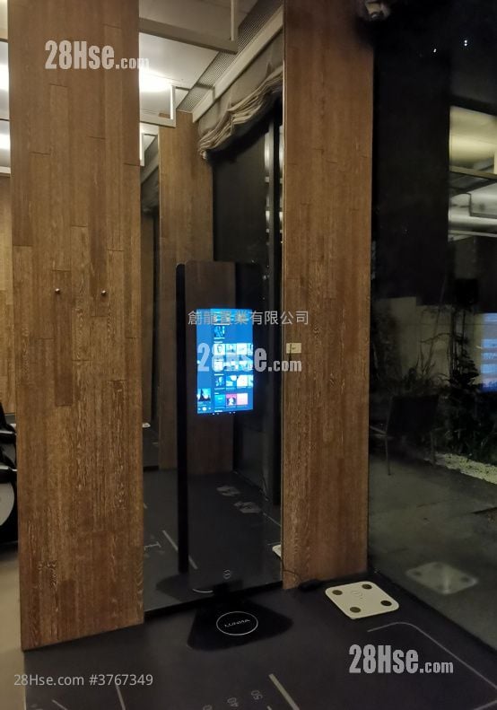 Eight Kwai Fong Happy Valley 租盘 1 房 , 1 浴室 402 平方尺