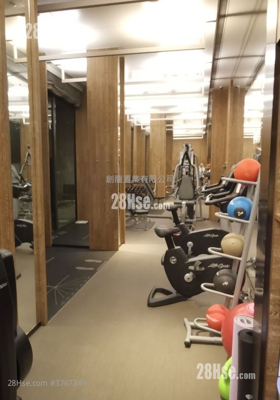 Eight Kwai Fong Happy Valley 租盘 1 房 , 1 浴室 402 平方尺