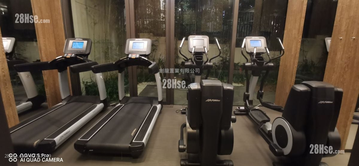 Eight Kwai Fong Happy Valley 租盘 1 房 , 1 浴室 402 平方尺