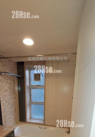 Festival City Sell 4 Bedrooms , 2 Bathrooms 958 ft²