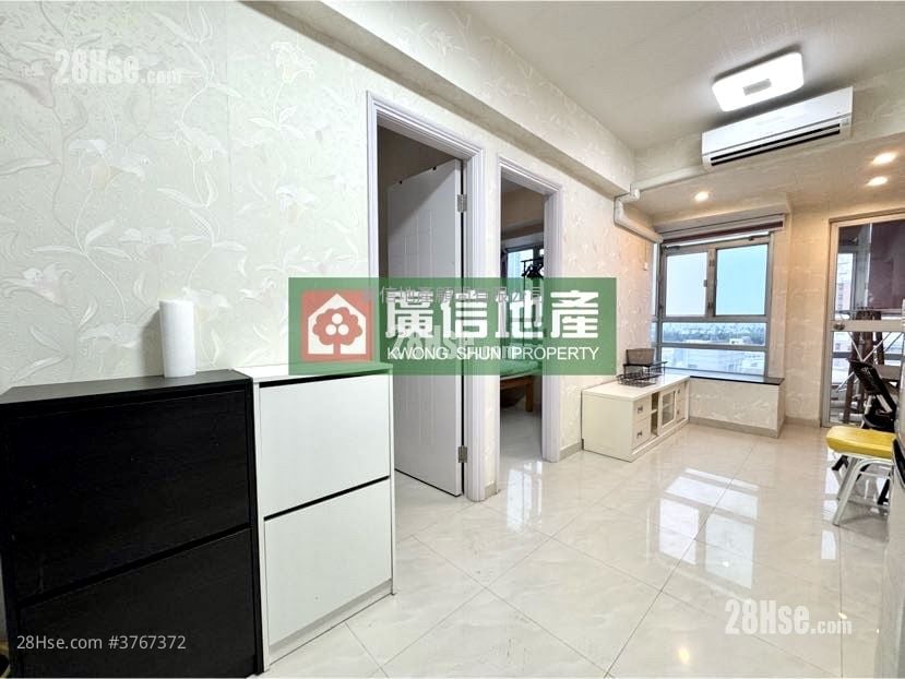 Cheong Fat Mansion Sell 2 Bedrooms , 1 Bathroom 325 ft²