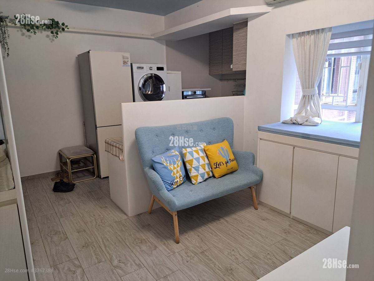 Li Chit Garden Sell 2 Bedrooms , 1 Bathroom 397 ft²