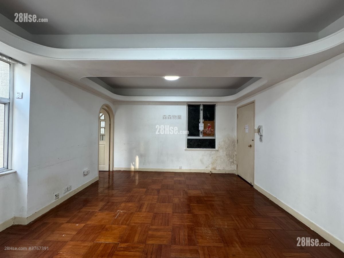 Sing Kong Building Sell 1 Bedroom , 1 Bathroom 307 ft²