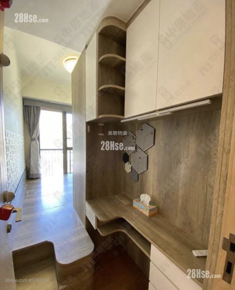 The Papillons Sell 2 Bedrooms 484 ft²