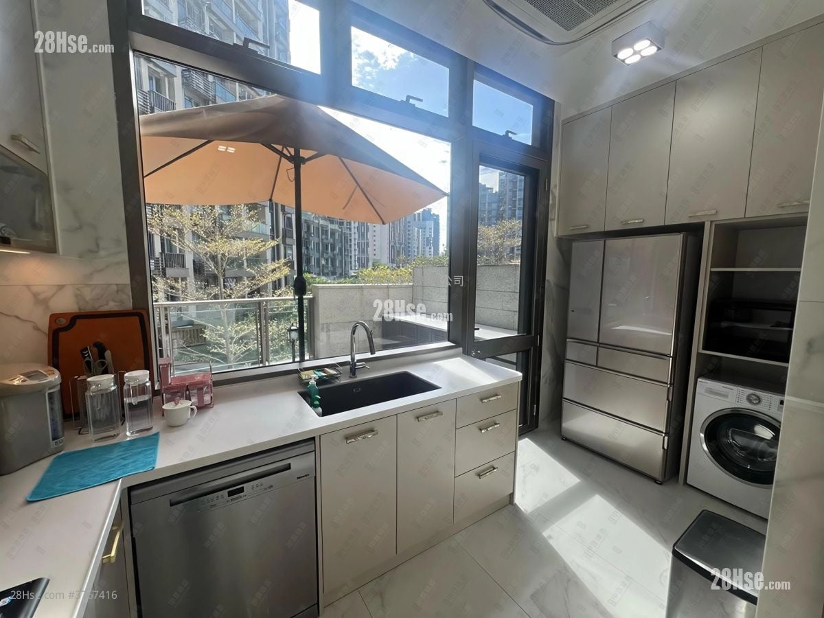 Altissimo Sell 4 Bedrooms , 5+ Bathrooms 3,310 ft²