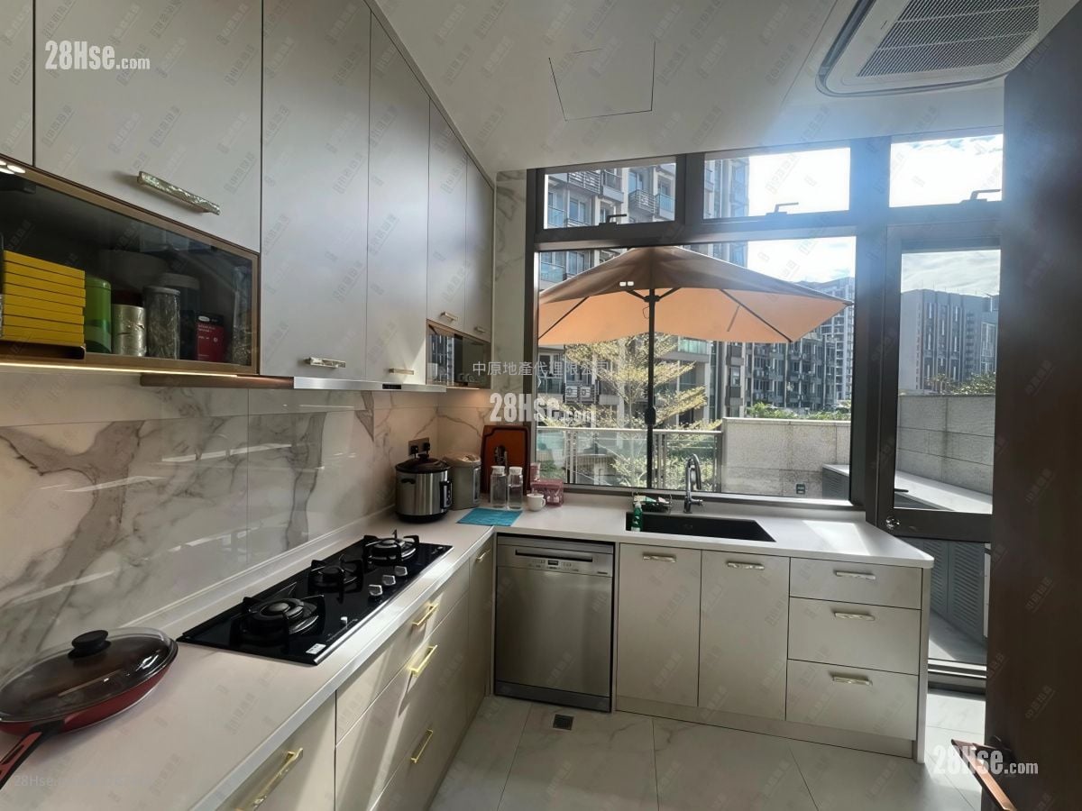 Altissimo Sell 4 Bedrooms , 5+ Bathrooms 3,310 ft²