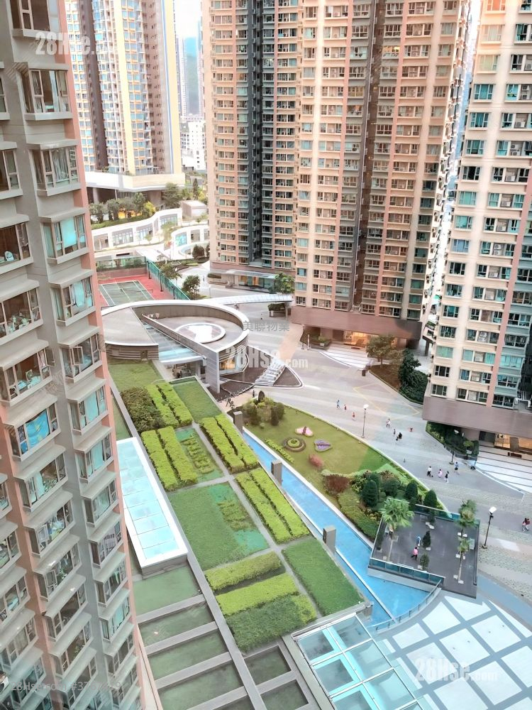 Park Central Sell 2 Bedrooms , 1 Bathroom 406 ft²