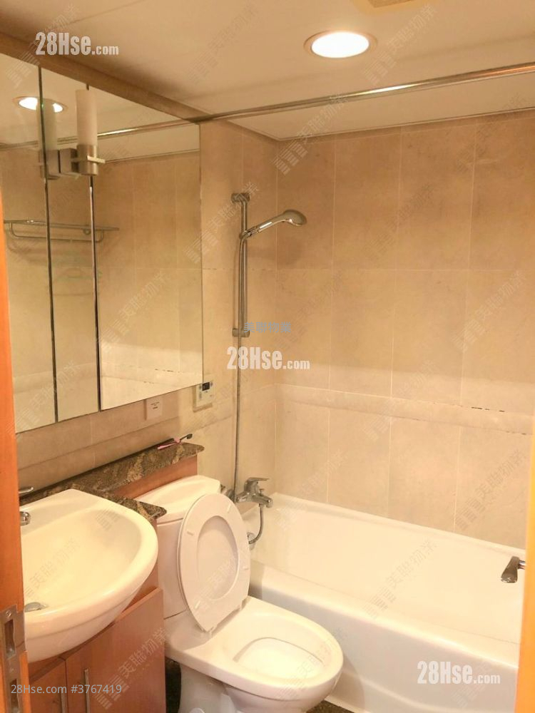 Park Central Sell 2 Bedrooms , 1 Bathroom 406 ft²