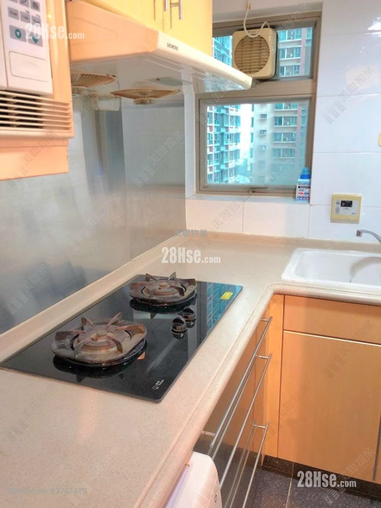 Park Central Sell 2 Bedrooms , 1 Bathroom 406 ft²