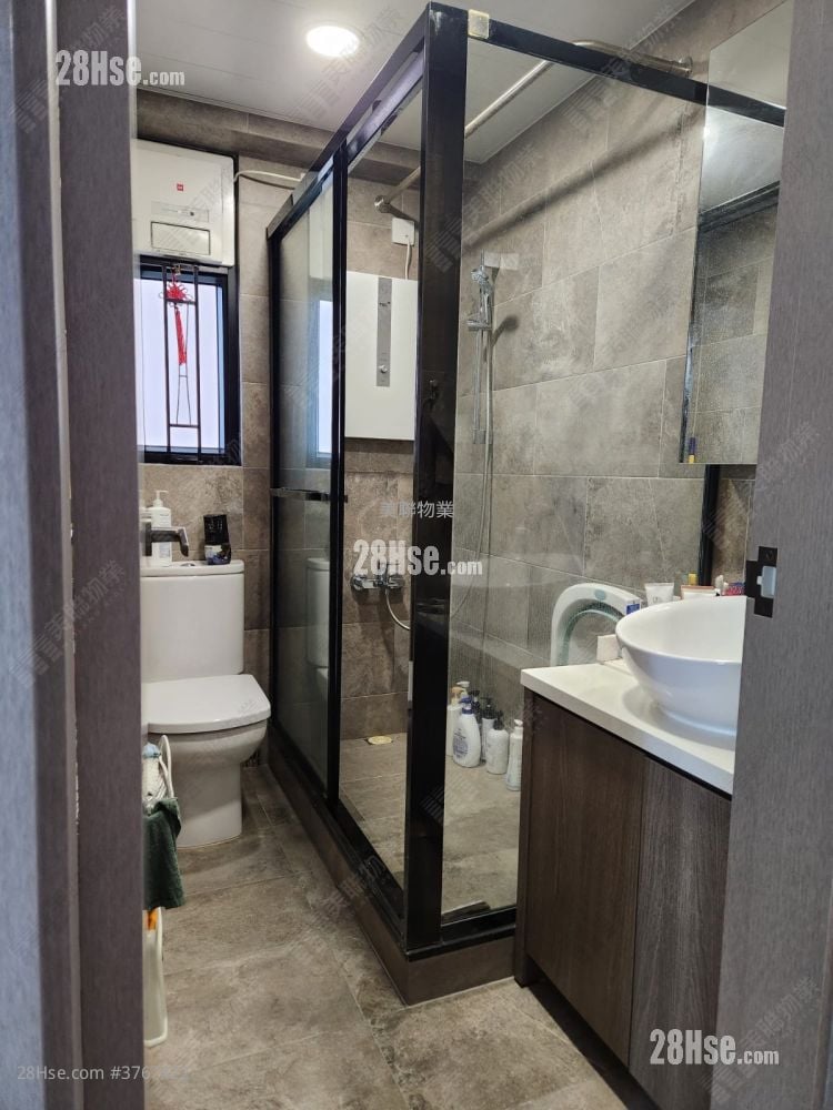 The Panorama Sell 3 Bedrooms 526 ft²