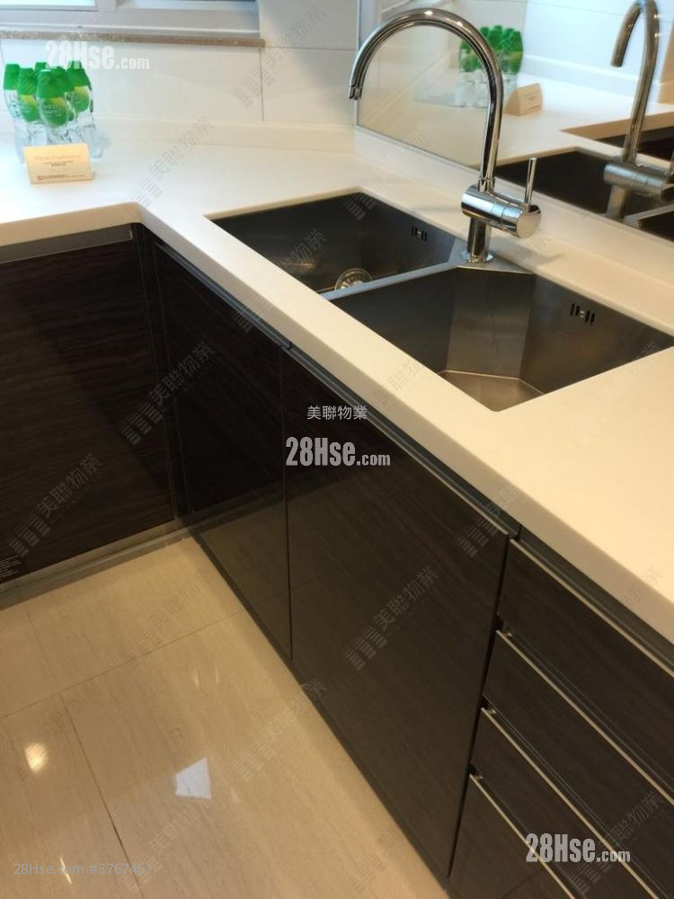 致蓝天 售盘 4 房 1,120 平方尺